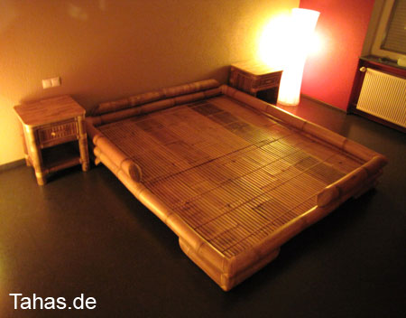 Das Bambusbett JAPON für Matratzengröße 200cm x 200cm mit dem integrierten Bambus Lattenrost von oben Produktfoto